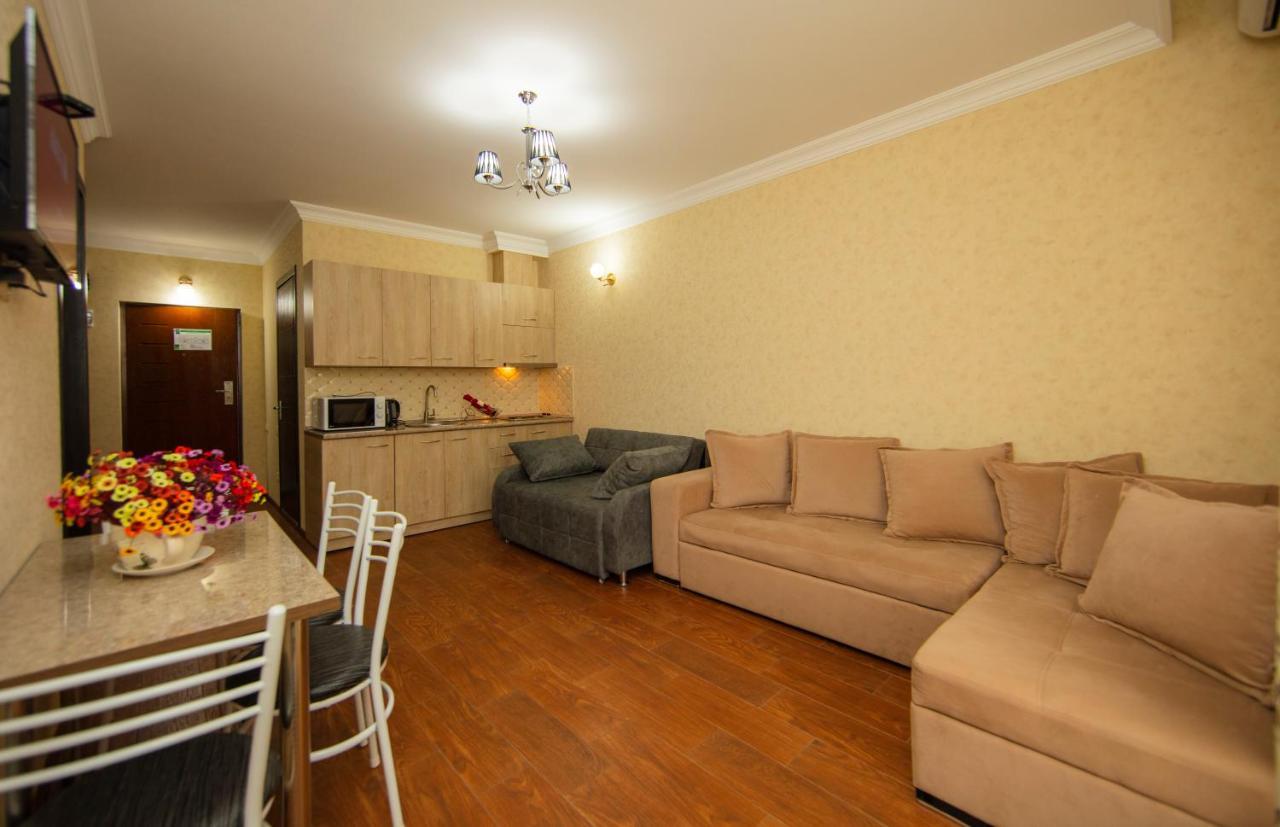 Sea Towers Suite Batumi Kültér fotó